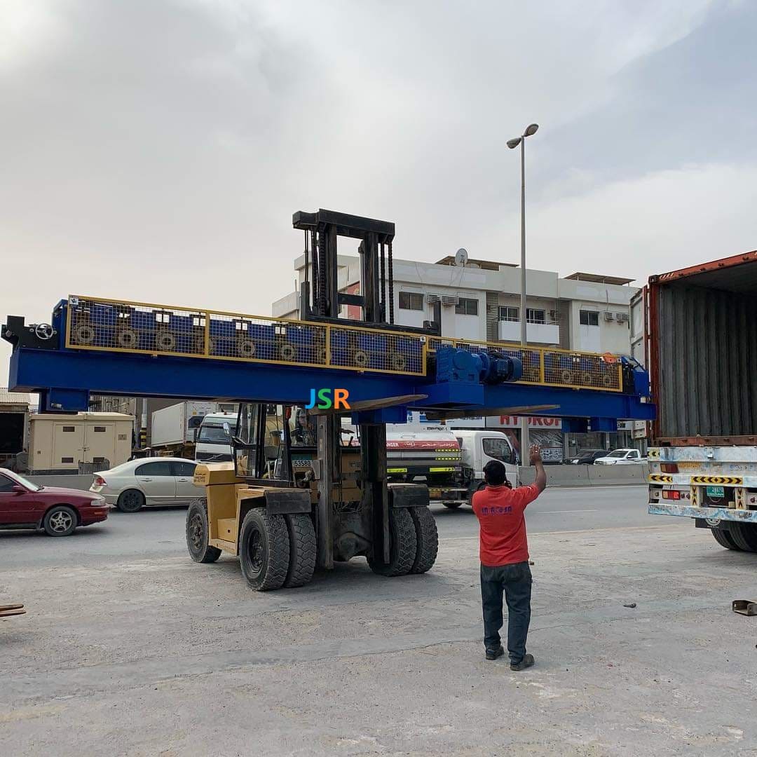 轧辊成形机如何卸料