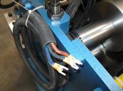 如何安装成型机